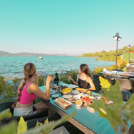 Hotel Regulus Bungalow&otel Sapanca