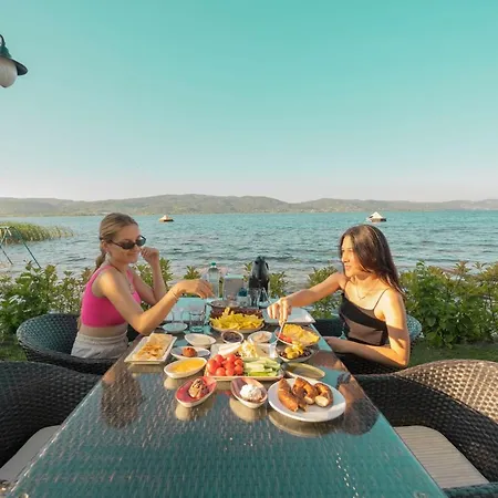 Hotel Regulus Bungalow&otel 3*
