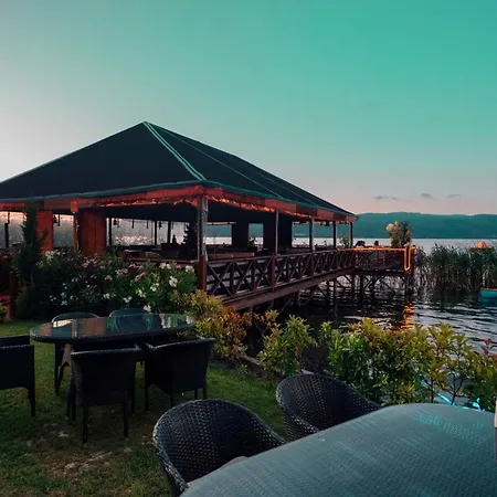 Hotel Regulus Bungalow&otel
