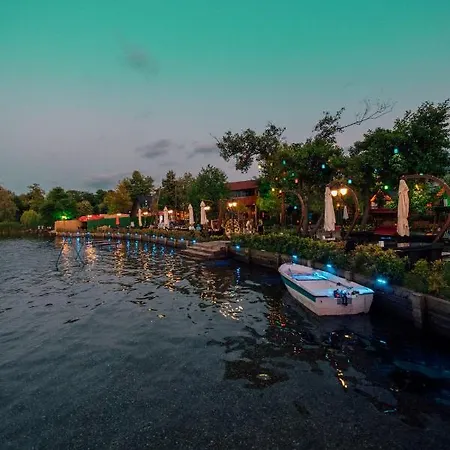 Regulus Bungalow&otel