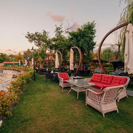 Regulus Bungalow&otel 3*